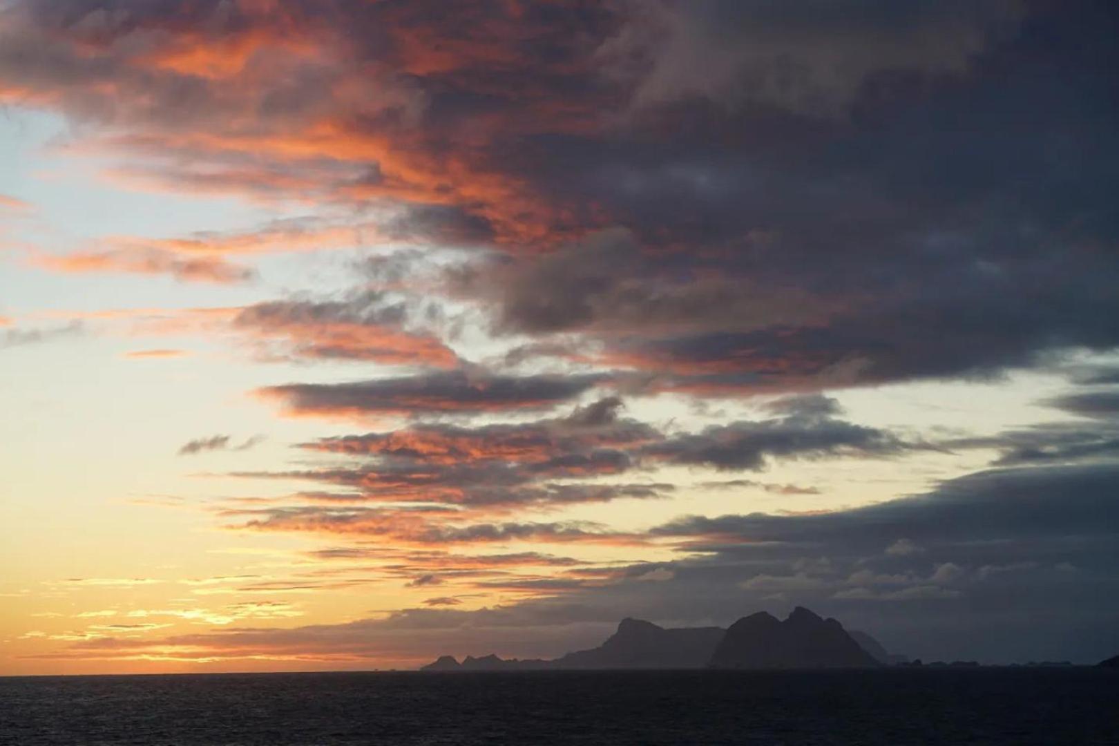 Lofoten Panoramic Luxury Home With Sauna Москенесей Екстер'єр фото